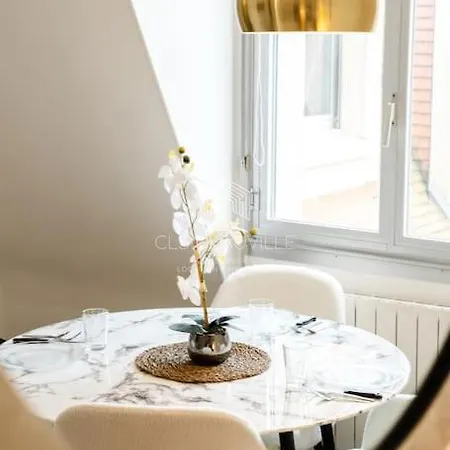 Le Sevigne Cls دوفييل